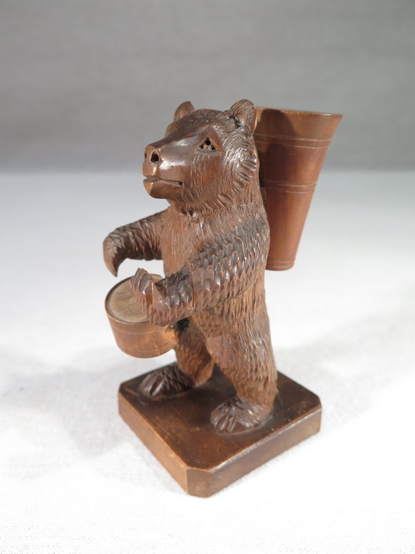 Détails Sur Foret Noire Ancien Petit Ours En Bois Sculpte Porte Allumettes