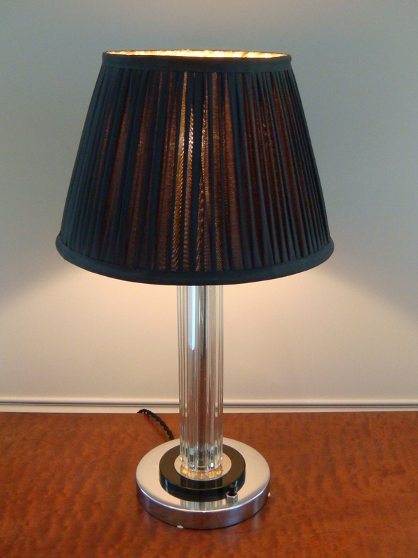 LAMPE DE TABLE CHROME ET VERRE LAMPE DE TABLE CHROME ET VERRE