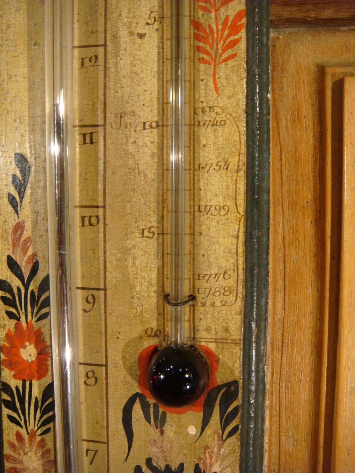 Ancien baromètre thermomètre selon Réaumur Molgatini Frères bois laqué