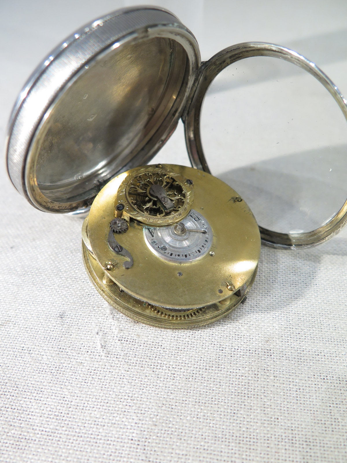 Lot De 5 Coqs De Montre Anciens Ciselés - Bijoux Vintage - Occasion - Sans Marque